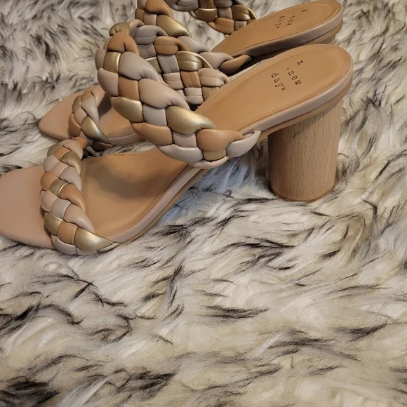 New (NWOT) A New Day Braided Beige Neutral Colored Basil Heeled Sandals - Picture 10 of 10